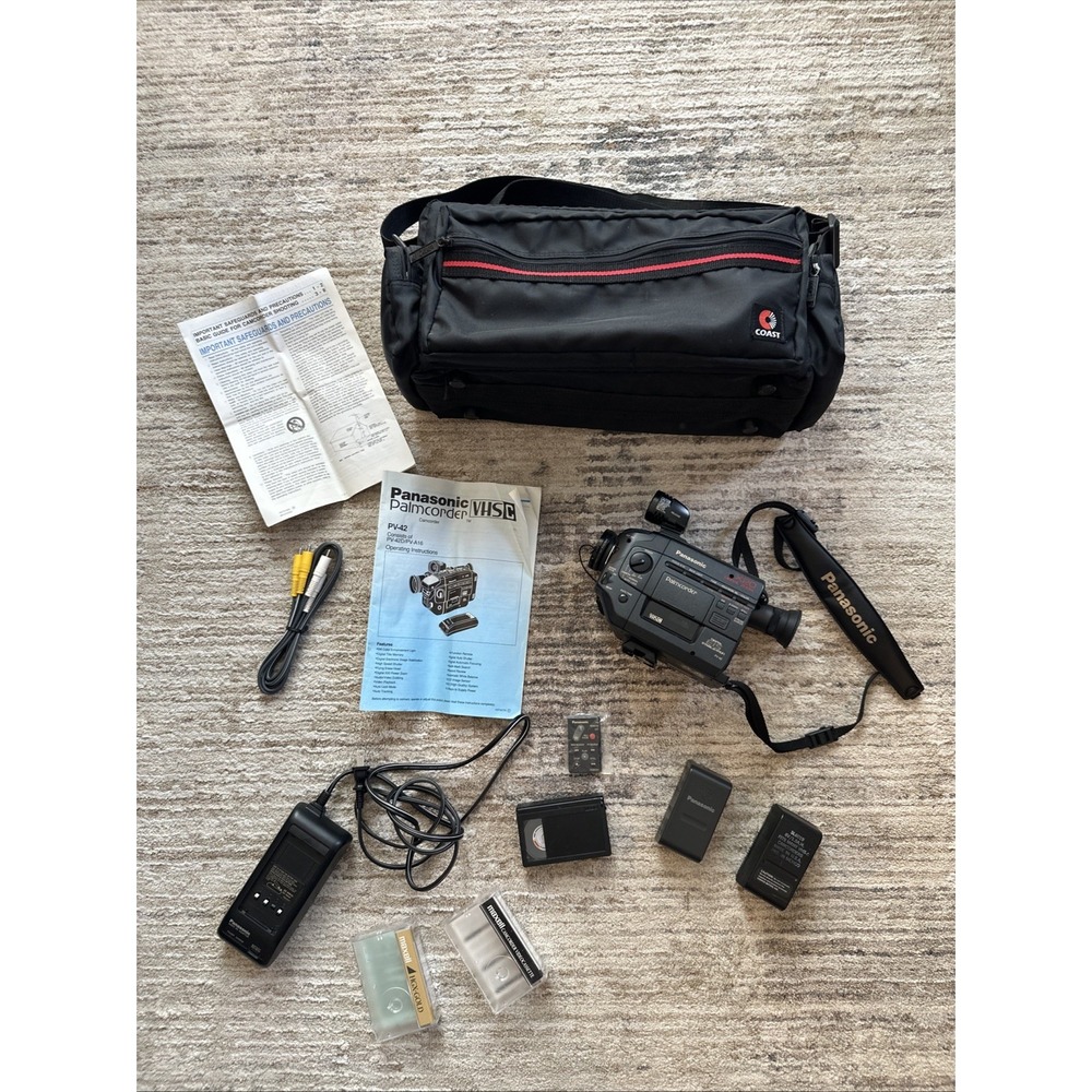 Panasonic VHS-C X20 Zoom E15 Stabilization Palmcorder PV-42 Bundle/ Untested**
